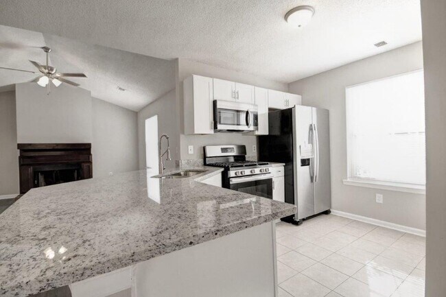 Building Photo - 1201 Scripps Ct SW