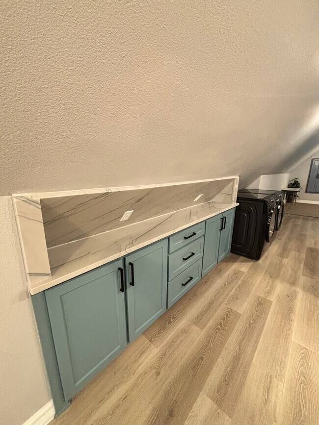 Foto del edificio - 427 Rice Ave