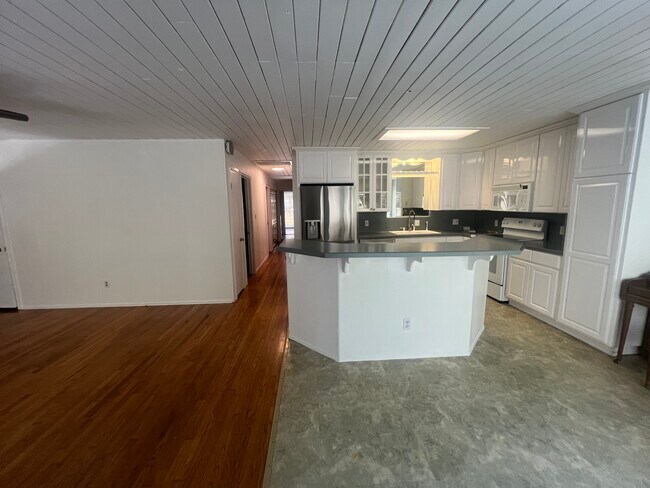 Foto del edificio - 3550 Gilbert Ave