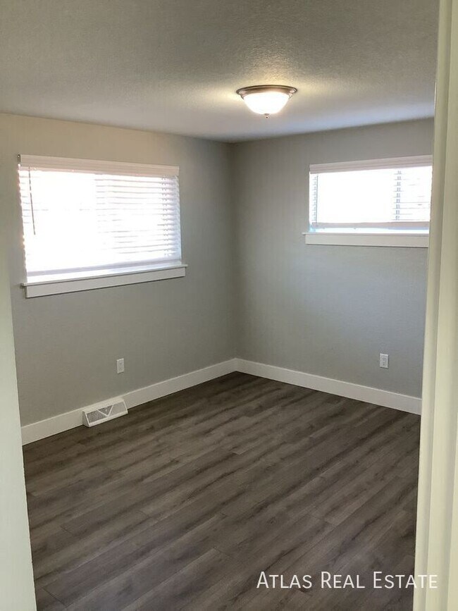 Foto del edificio - 13666 E Dakota Ave