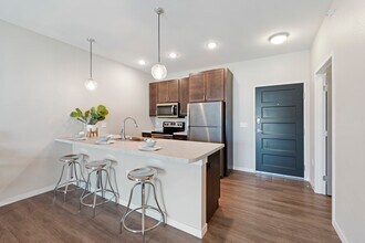 Building Photo - Silverthorne Flats