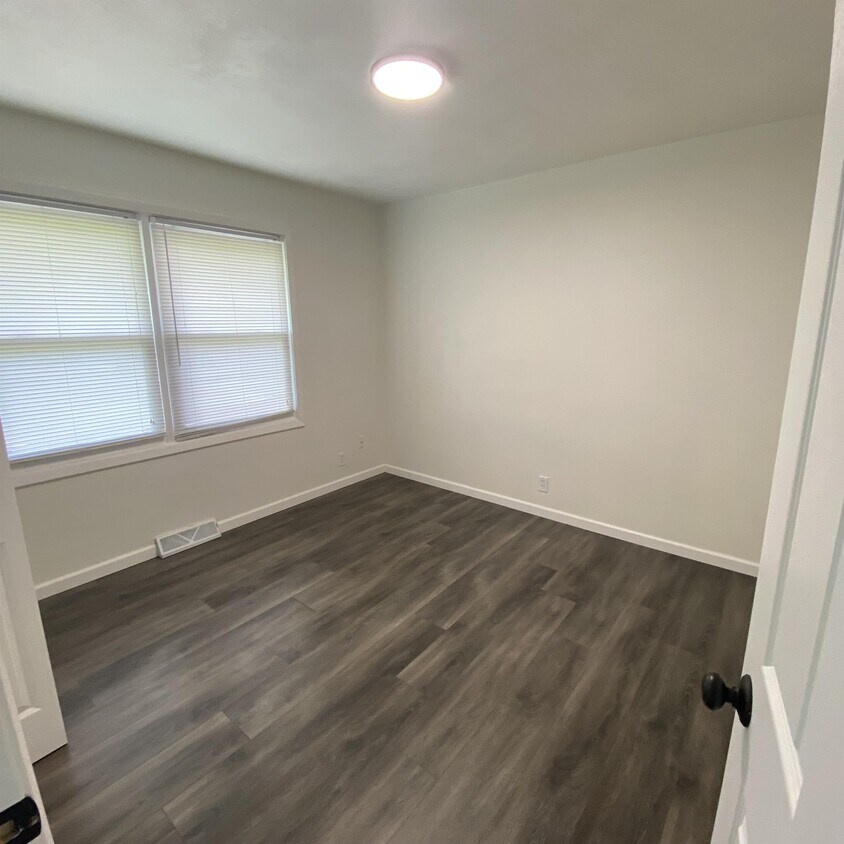 Foto principal - 113 W McHenry St
