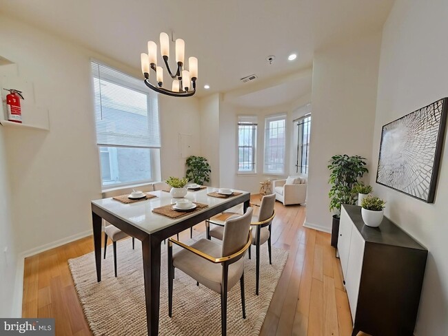 Photo - 1422 Willington St Townhome