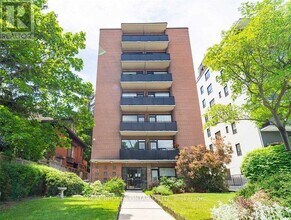 Building Photo - 78 Warren Rd