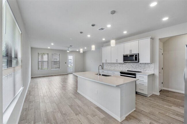 Building Photo - 4851 Indio Trl