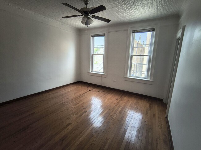 Foto del edificio - 1532 W 19th St