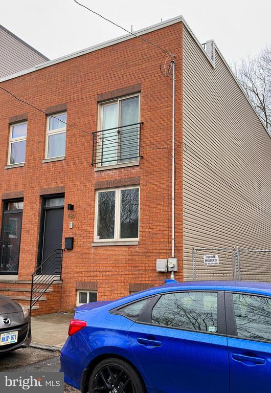 Foto del edificio - 428 Sloan St