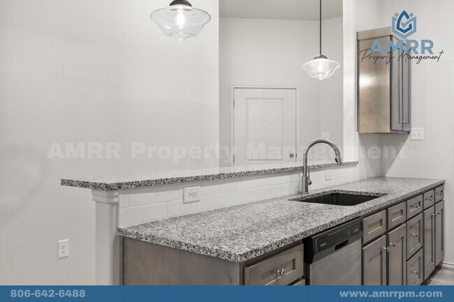 Building Photo - Beautiful 2 Bedroom - AVAILABLE NOW & BRAN...