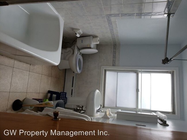 Foto del edificio - 2 br, 2 bath House - 256 Laveer St.