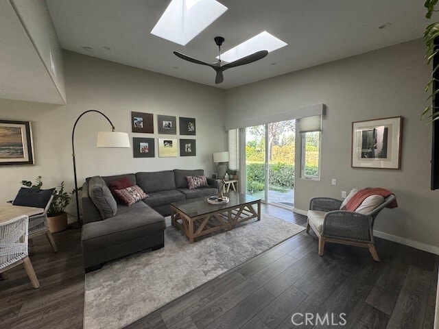 Building Photo - 406 Avenida Castilla