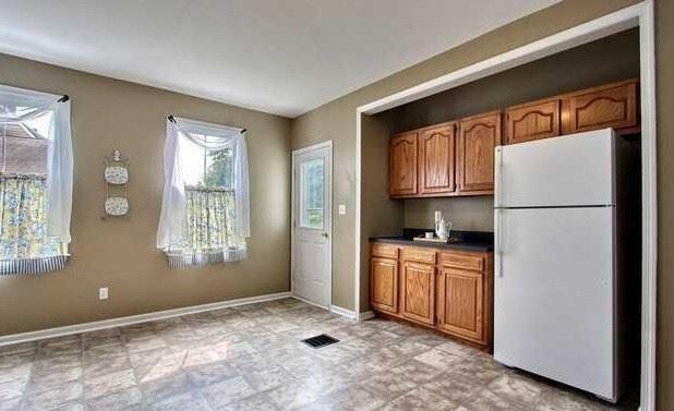 Building Photo - 4 br, 2 bath House - 2454 SEVEN VALLEYS RD