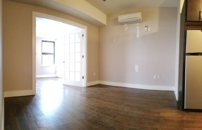 Building Photo - 109 Roebling St