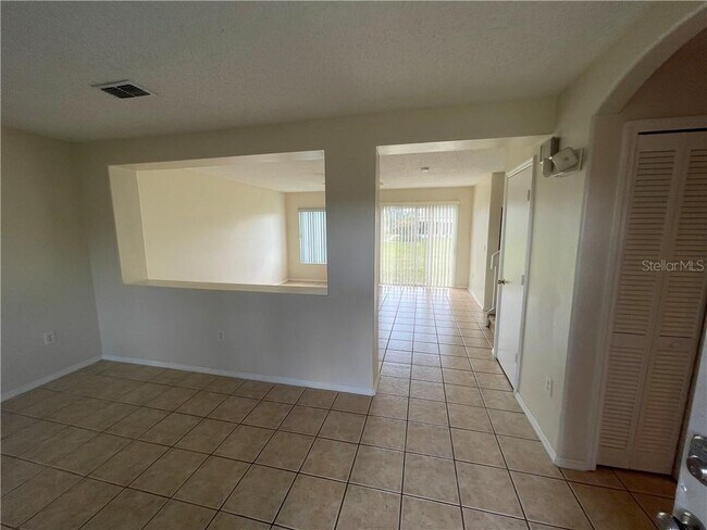 Building Photo - 1138 Madeira Key Way