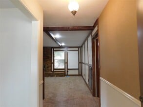 Building Photo - 4 Kingsley Ct