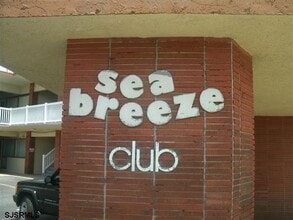 Building Photo - 3501 Pacific Ave