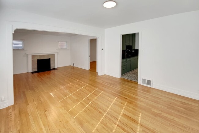 Photo - 754 E 1700 S House