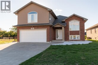 Building Photo - 176 Summer St.