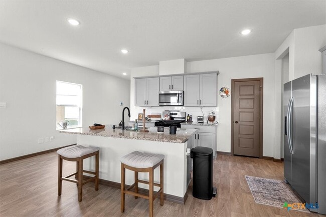 Building Photo - 410 Kayden Pt