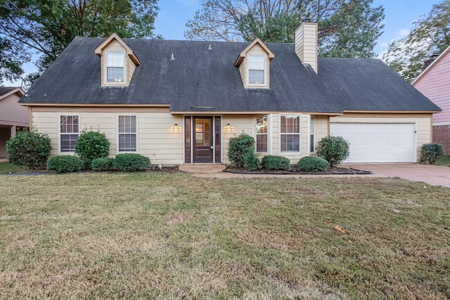 Building Photo - 7165 Chevy Chase Dr
