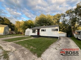 Building Photo - 1039 E 11th Ct