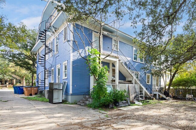 Building Photo - 9800 N Lamar Blvd