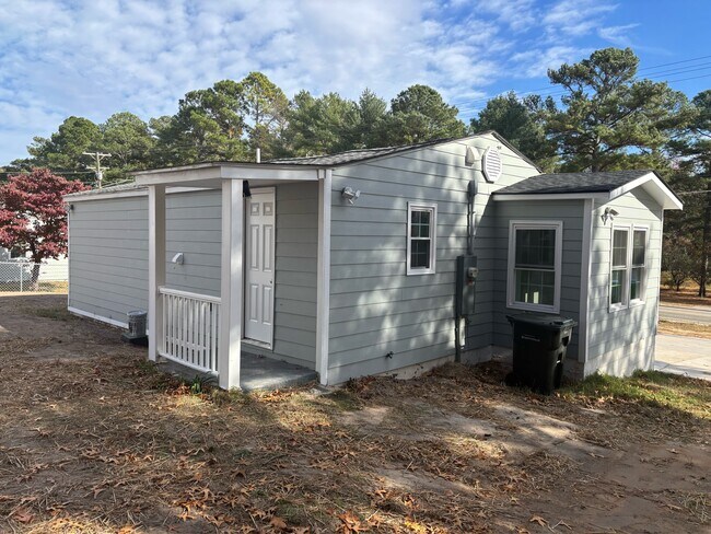 Foto del edificio - 834 Shaw Mill Rd