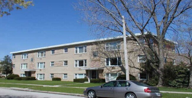 Front - 733 N Western Ave