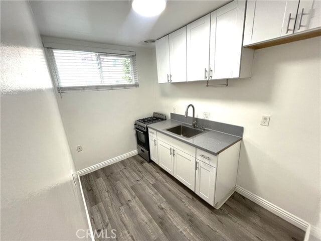 Building Photo - 12926 Doty Ave