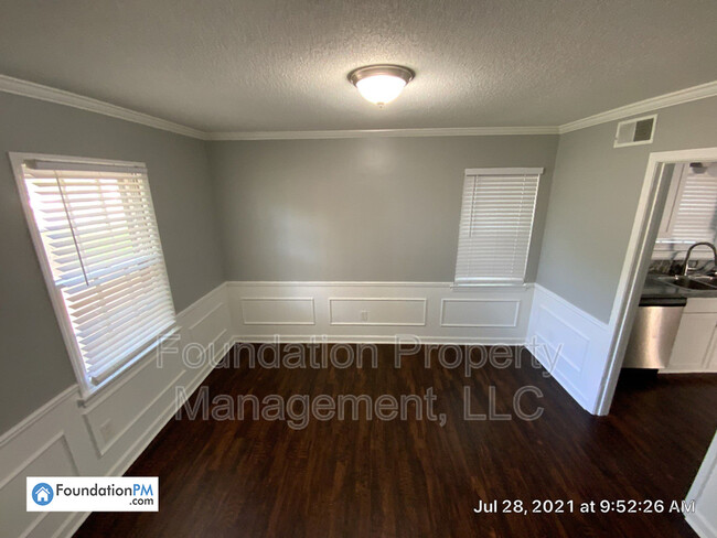 Building Photo - 2564 Lynnfield Rd