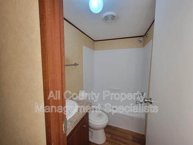 Foto del edificio - 1770 Salterstown Rd