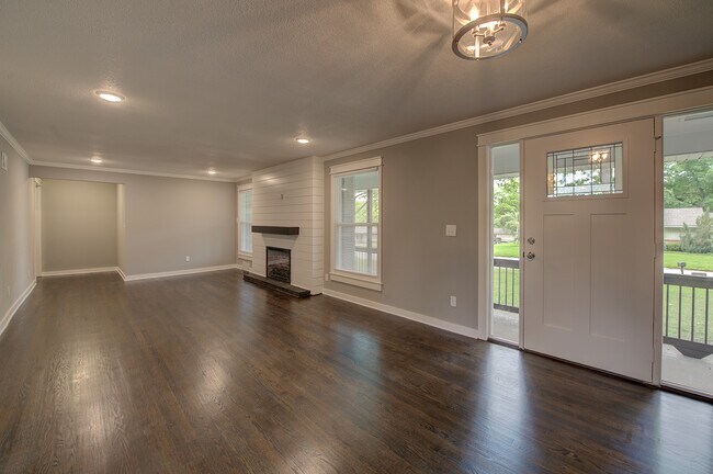 Foto del edificio - 4413 N Grand Ave