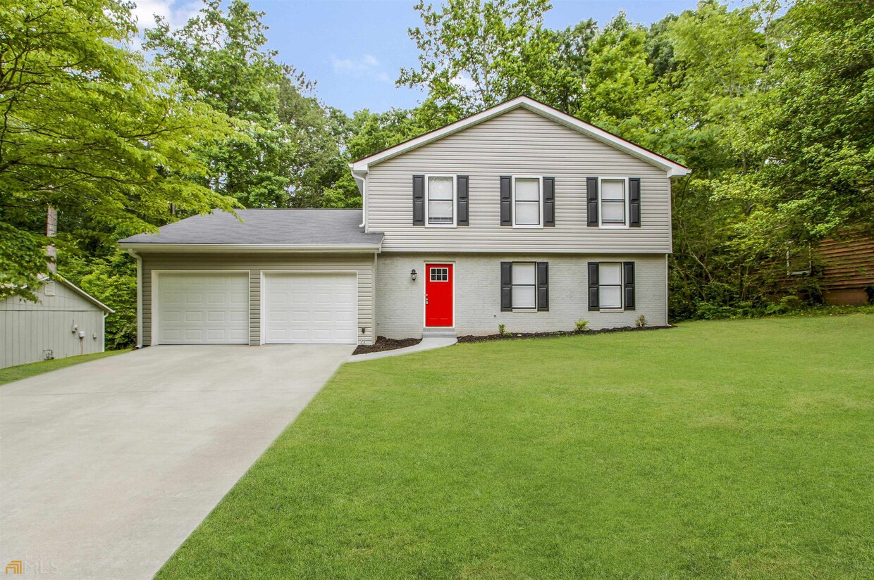 Primary Photo - 3677 Tarragon Dr