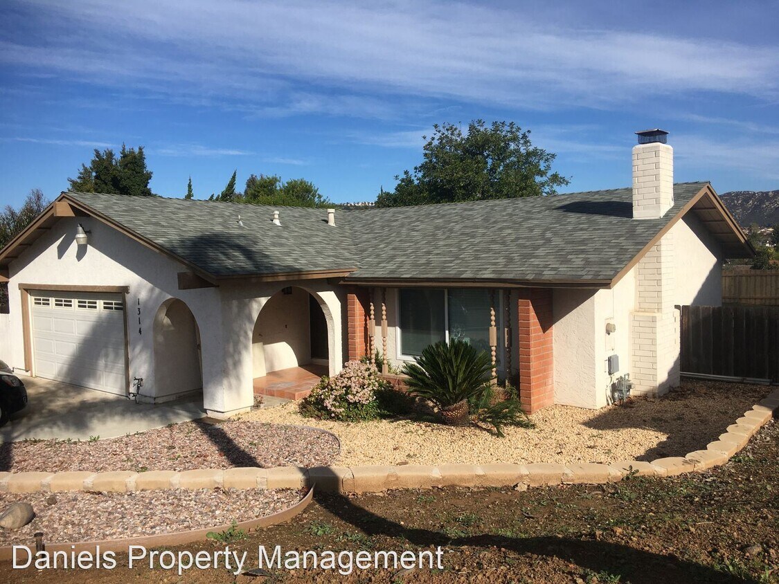 Primary Photo - 3 br, 2 bath House - 1314 Knob Hill Road