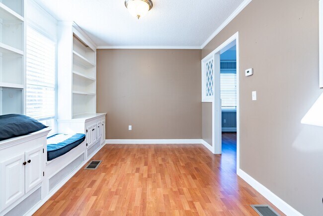 Foto del edificio - Beautiful 3 Bedroom Colonial