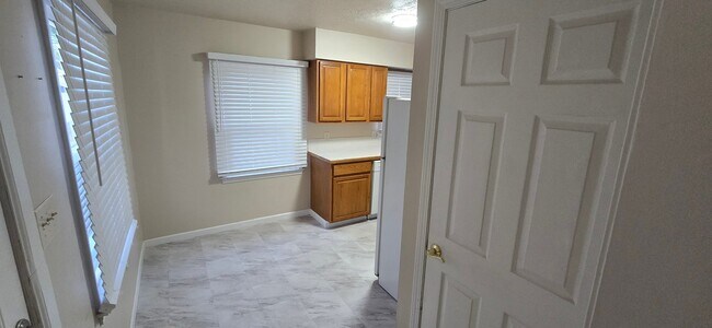 Foto del edificio - 2112 Patterson Rd