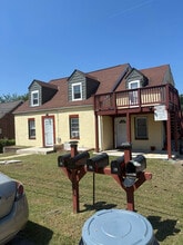 Building Photo - 1208 Daniels Ave