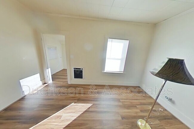 Foto del edificio - 3120 NW Jackson Ave