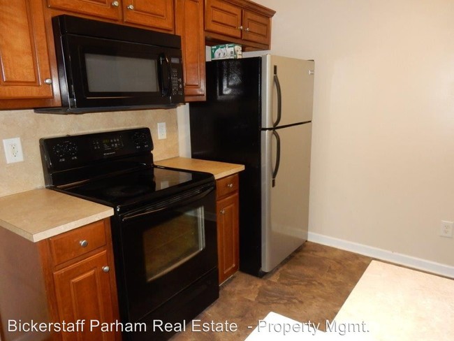 Building Photo - 3 br, 2 bath House - 5812 Gleneden Drive