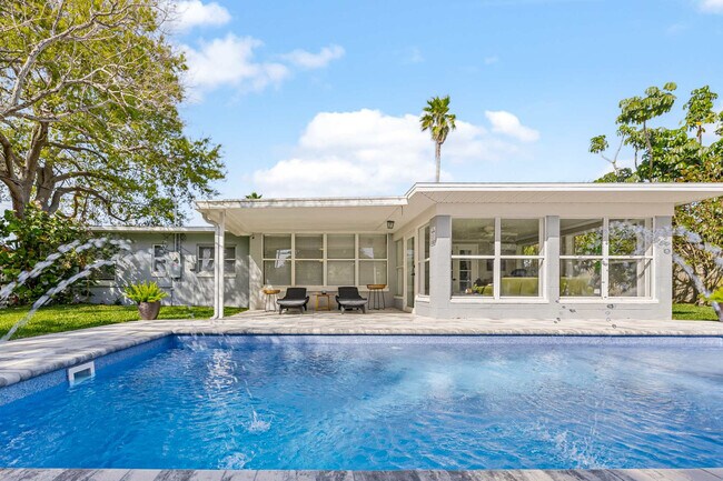 Foto del edificio - 119 W Suwannee Ln