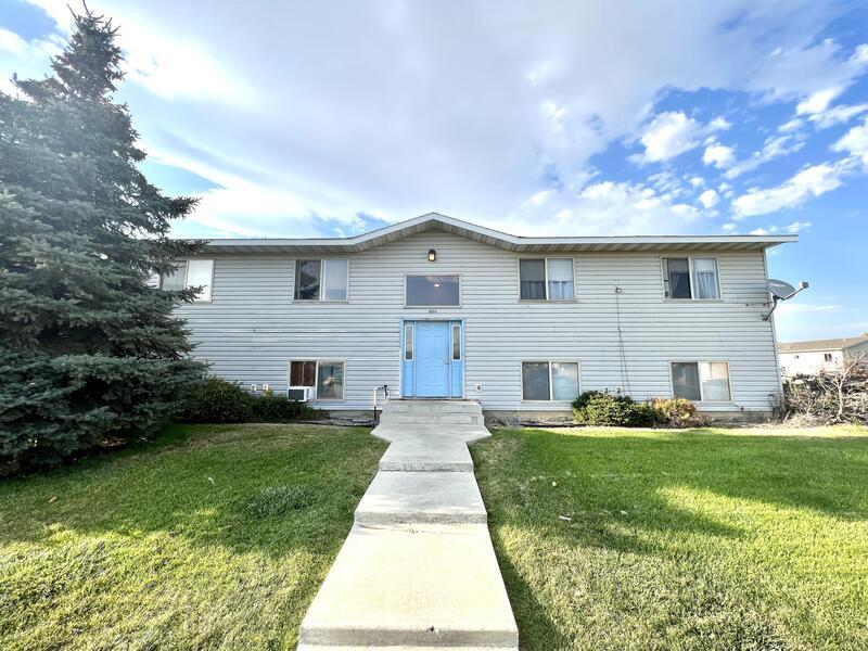 Foto principal - 904 E Main St