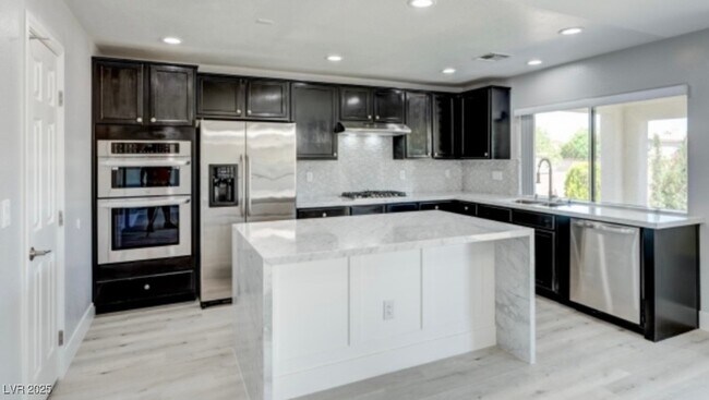 Building Photo - 4816 Magnolia Blossom Ave