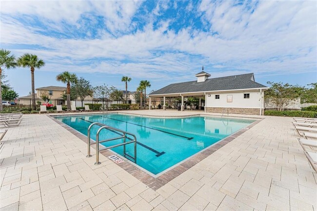 Foto del edificio - 10405 Laguna Plains Dr