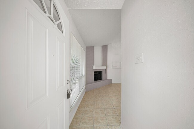 Foto del edificio - 20614 Park Row Blvd