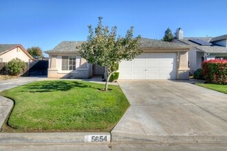 Building Photo - 5654 Violet Ave