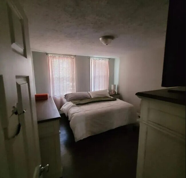 dormitorio principal - 1939 W 52nd St