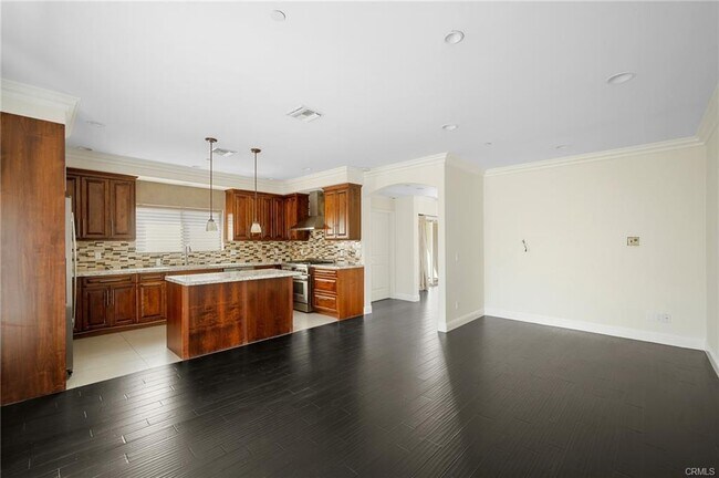 Foto del edificio - 750 E Orange Grove Ave