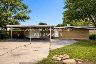 Building Photo - 3752 S 700 E