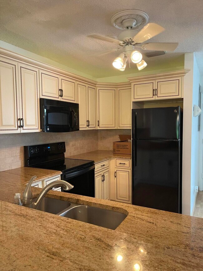 Foto del edificio - 505 Ocean Dunes Cir