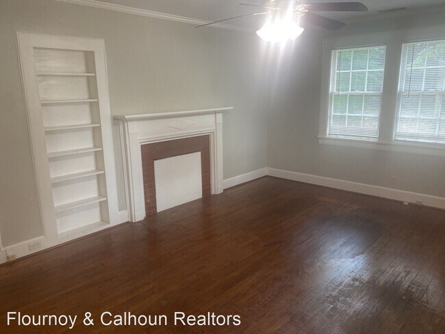Building Photo - 3 br, 1 bath House - 3404 University Avenue