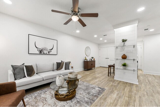 Foto del edificio - 1016 Middle Ln